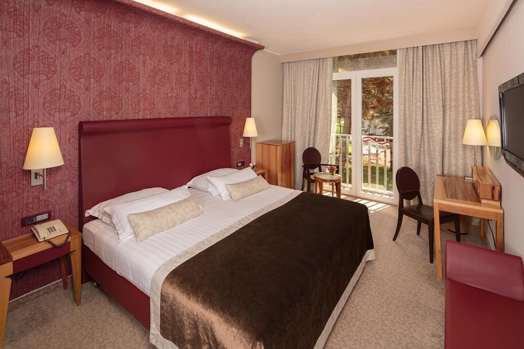 Hotel Pelegrin Plava Laguna (Adults Only) Умаг Стая снимка