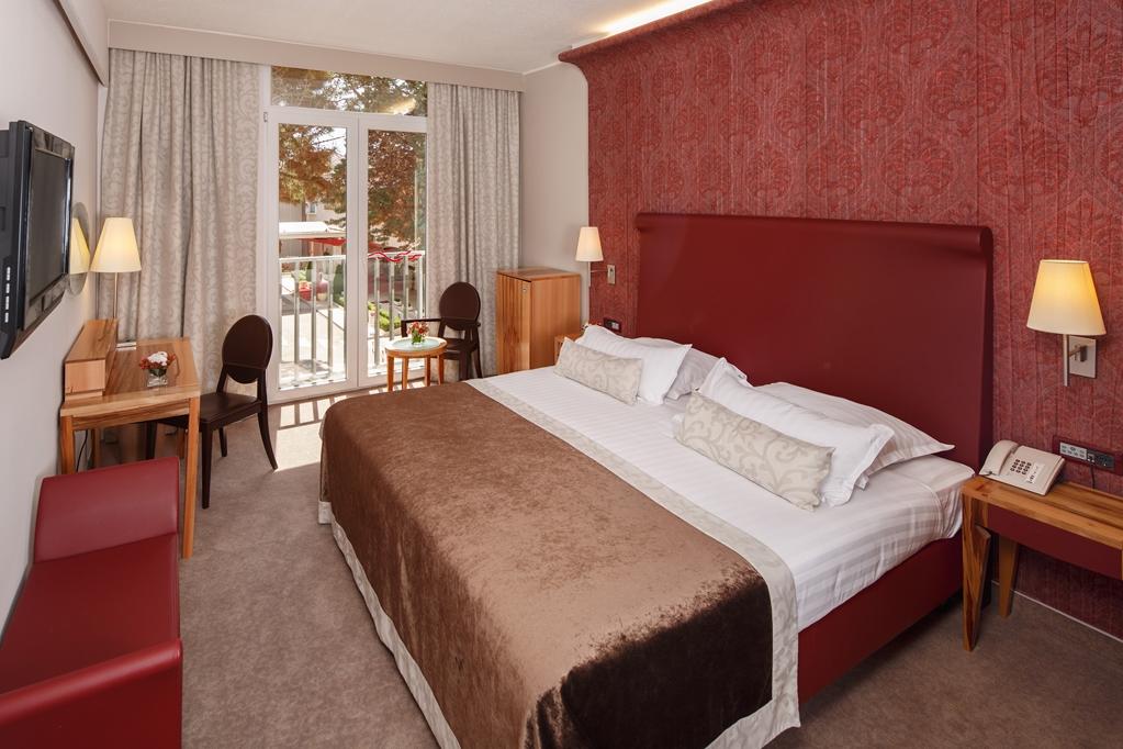 Hotel Pelegrin Plava Laguna (Adults Only) Умаг Стая снимка